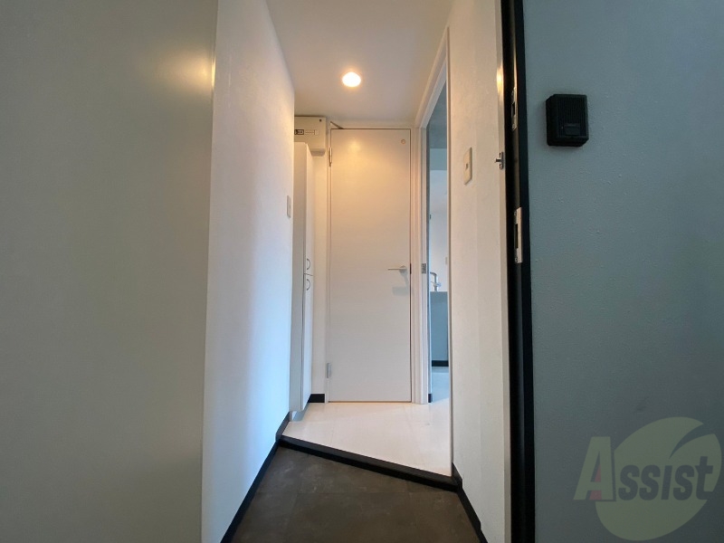 玄関　玄関の様子です。明るい印象ですね。気分もあがりそう。