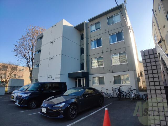 建物外観　札幌市中央区南１８条西「ＴｉａｍｏＳ１８」