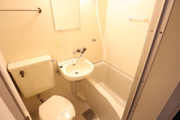 トイレ　写真と異なる場合は現況優先。