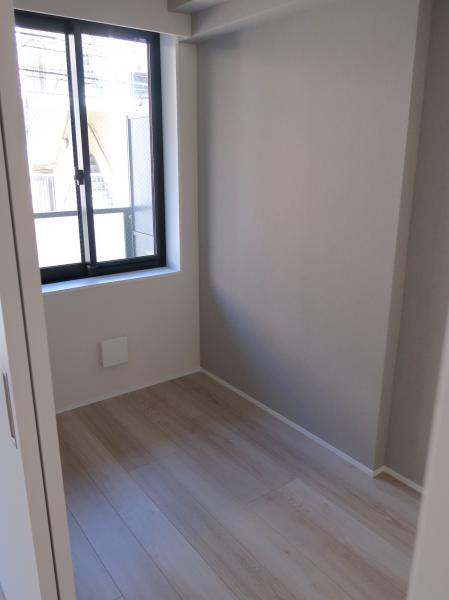 居室・リビング　洋室約２．８帖