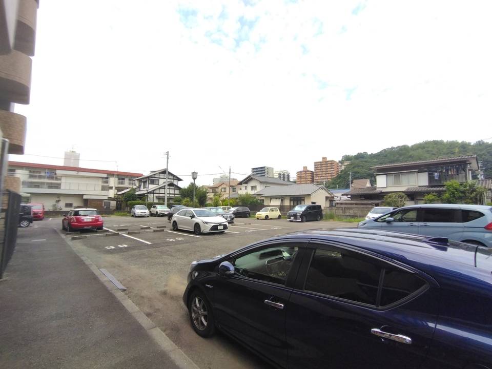 駐車場　駐車場