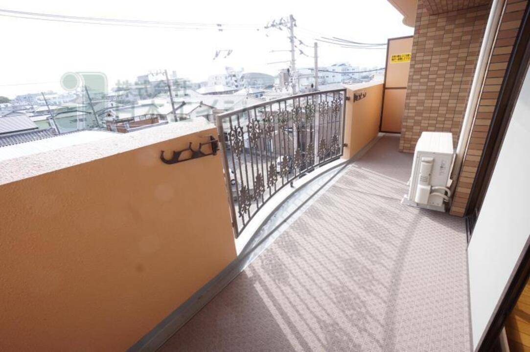 バルコニー　バルコニー