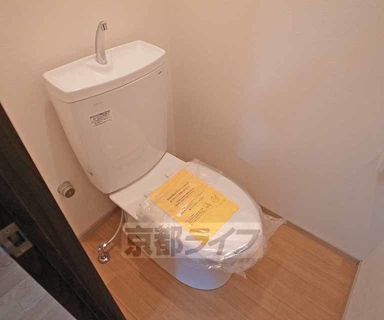 トイレ　足元もゆとりアリ～！