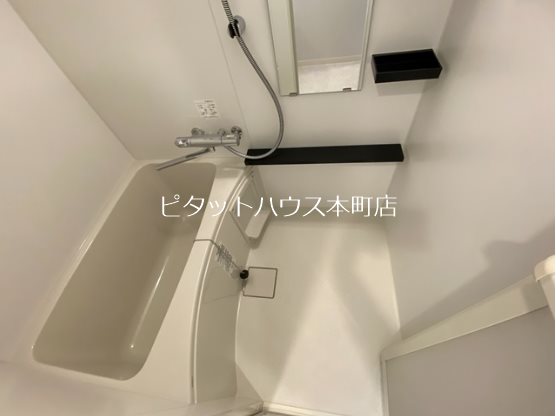 バス・シャワールーム　お電話にてお問い合わせください。06-6121-8220