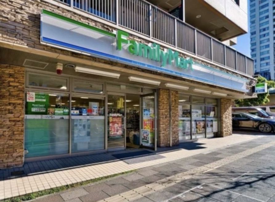 コンビニ　ファミリーマート 高輪一丁目店（コンビニ）まで354m
