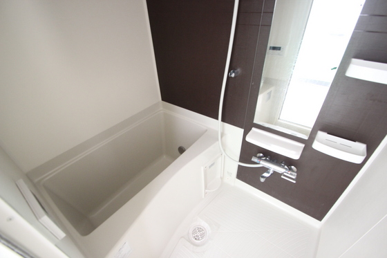 バス・シャワールーム　※別部屋の写真です