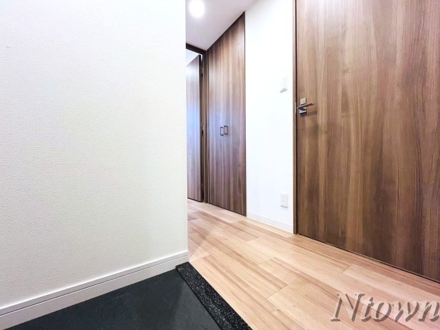 玄関　収納もある玄関です