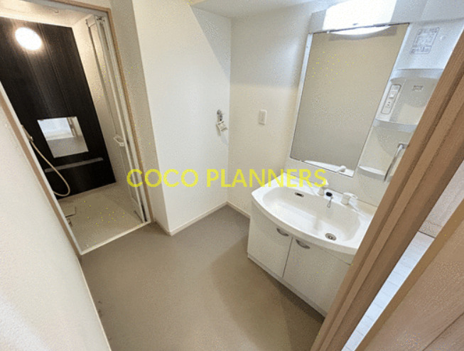 バルコニー　※別号室の写真です。現況優先となります。