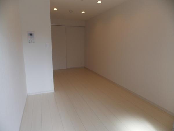 居室・リビング　写真は同タイプの別のお部屋のものです。