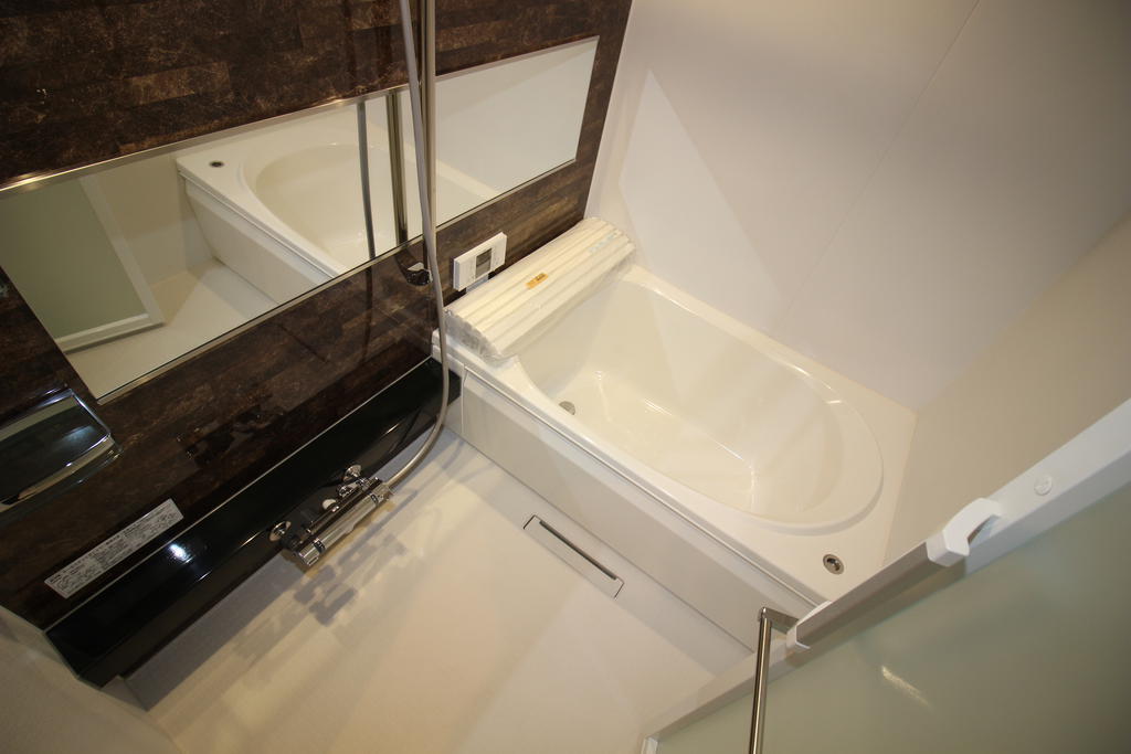 バス・シャワールーム　（画像は同社施工の他物件の内装画像です）