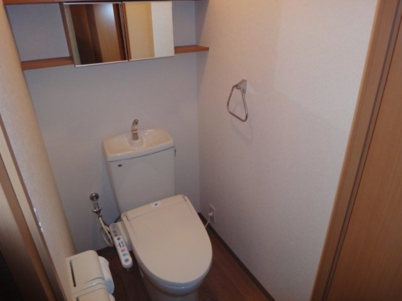 トイレ　図面と現状に相違がある場合には現状を優先