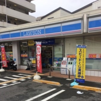 コンビニ　ローソン 野中北二丁目店（コンビニ）まで335m
