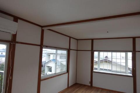 居室・リビング　室内