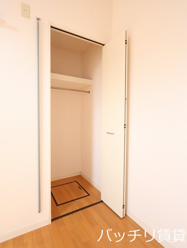 収納　同型タイプの為、現状を優先いたします