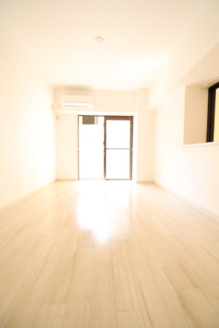 居室・リビング　洋室７帖★