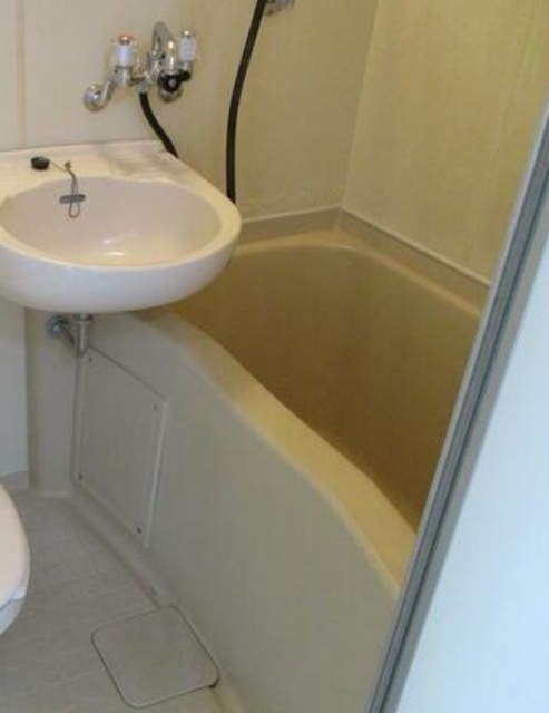 バス・シャワールーム　バスルーム