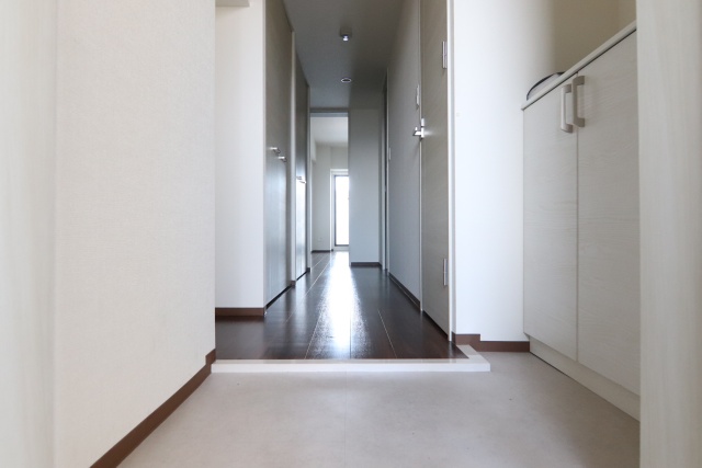 玄関　※別室の参考写真の為、現況優先です。