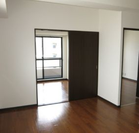 居室・リビング　使いやすい居間です