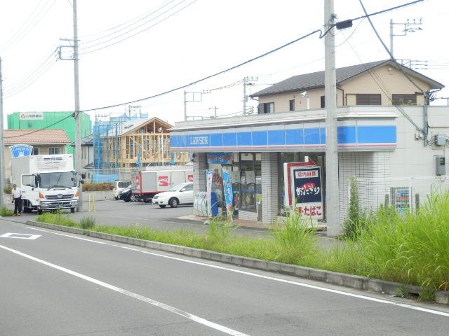 コンビニ　ローソン（コンビニ）まで500m