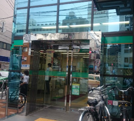 銀行　（株）りそな銀行／中目黒支店（銀行）まで202m