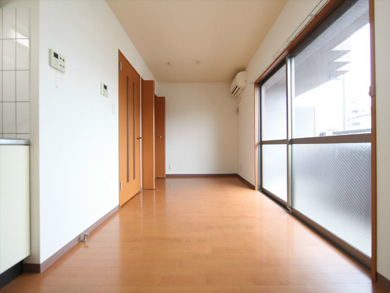 その他部屋・スペース　洋室8.3帖　クローゼット付（収納充実してます）