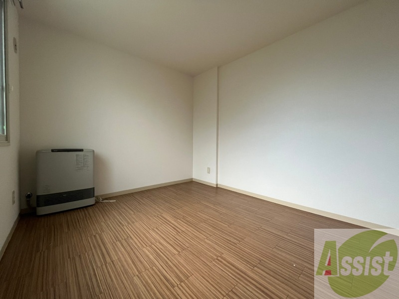 その他部屋・スペース　寝室です。二部屋をどう使うかはあなた次第です！