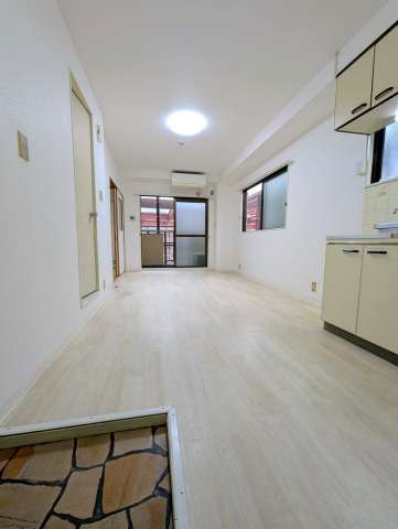 居室・リビング　広々リビング