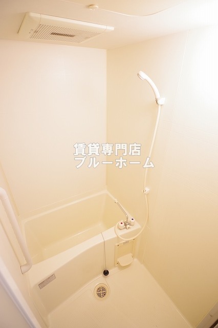 バス・シャワールーム　キレイな浴室です！