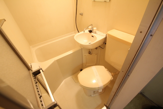 トイレ　※別部屋の写真です