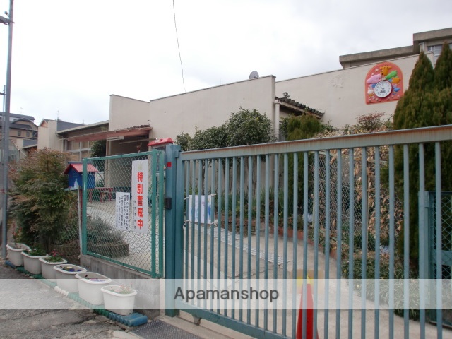 幼稚園・保育園　六条（幼稚園・保育園）まで615m