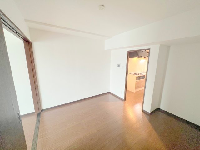 居室・リビング　明るく広々としたリビングです。