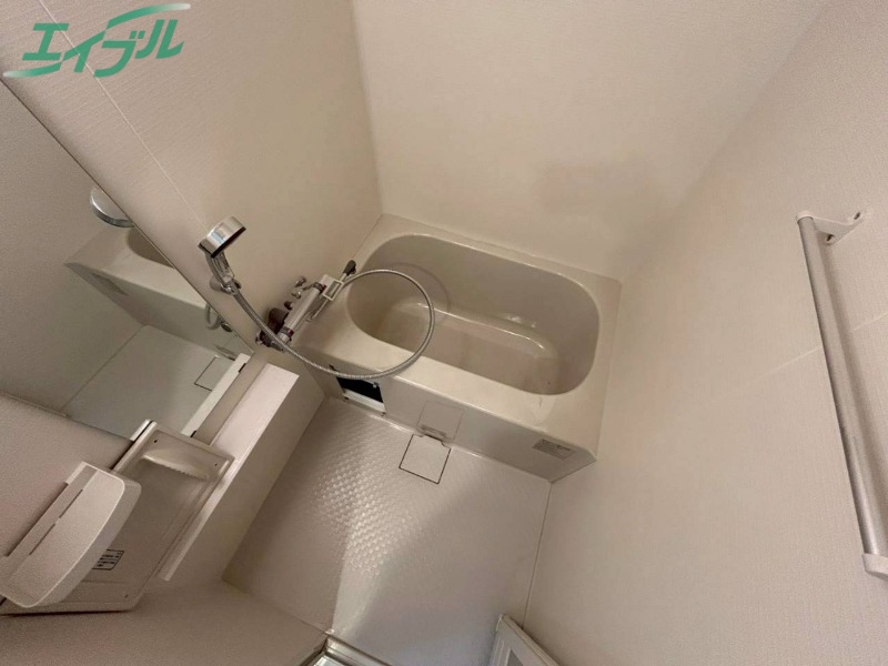 バス・シャワールーム　別部屋同型タイプです。