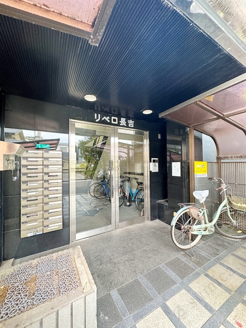 エントランス　オートロック完備で部外者シャットアウト♪♪