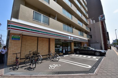 コンビニ　セブンイレブン　札幌北12条店（コンビニ）まで319m