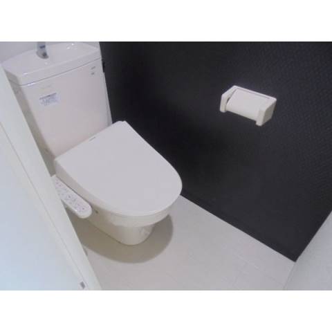 トイレ　別号室写真