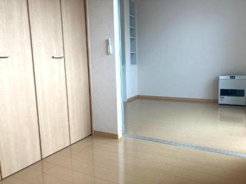 居室・リビング　寝室