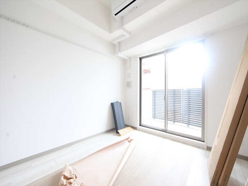 その他部屋・スペース　洋室6帖　エアコン完備　バルコニー