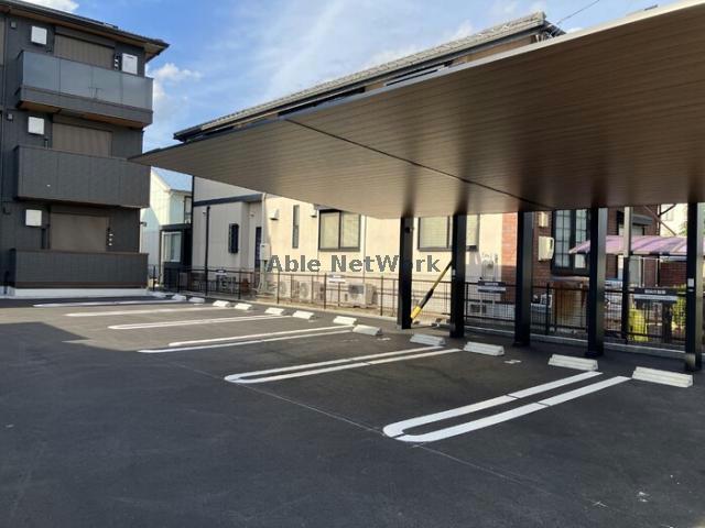 駐車場　駐車場