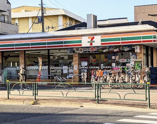 コンビニ　セブンイレブン葛飾亀有4丁目店（コンビニ）まで78m