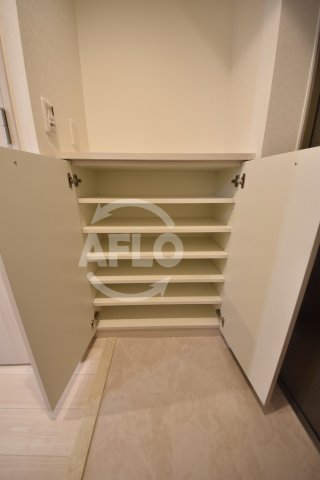 玄関　ディクス福島レジデンス　玄関