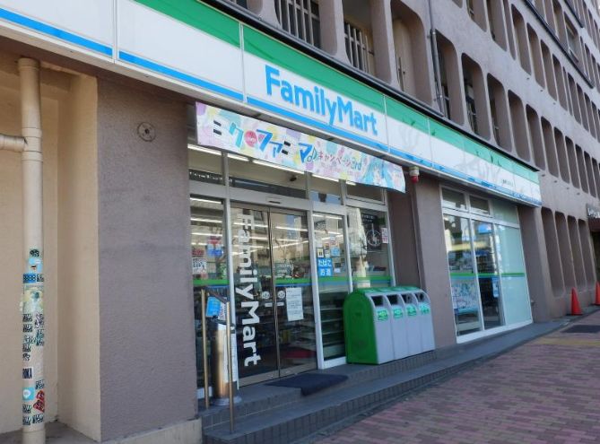 コンビニ　ファミリーマート上池台夫婦坂店（コンビニ）まで401m