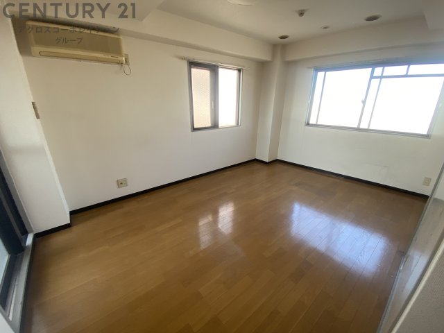 居室・リビング　2面採光で明るいお部屋です！