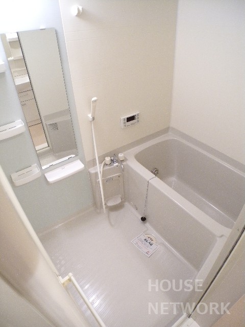 バス・シャワールーム　京都駅エリアの築年数浅めファミリー物件・初期費用も抑えめです