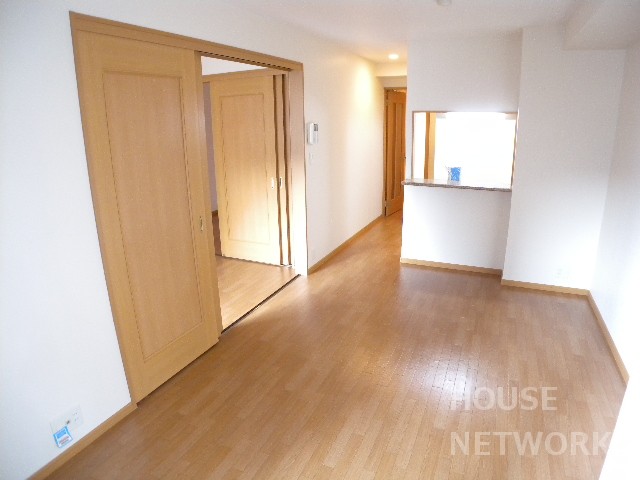 居室・リビング　京都駅エリアの築年数浅めファミリー物件・初期費用も抑えめです