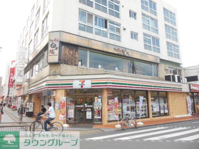 コンビニ　セブンイレブン（コンビニ）まで300m