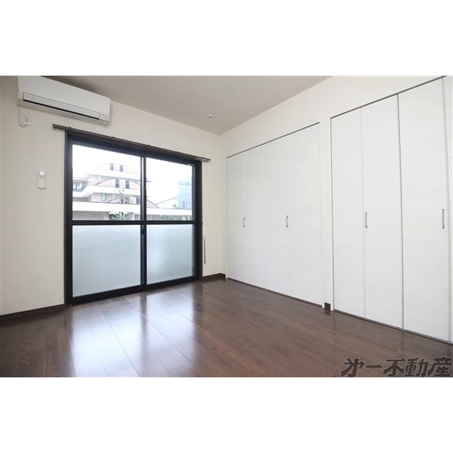 建物外観　洋室