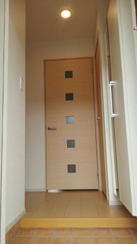 玄関　明るい玄関です