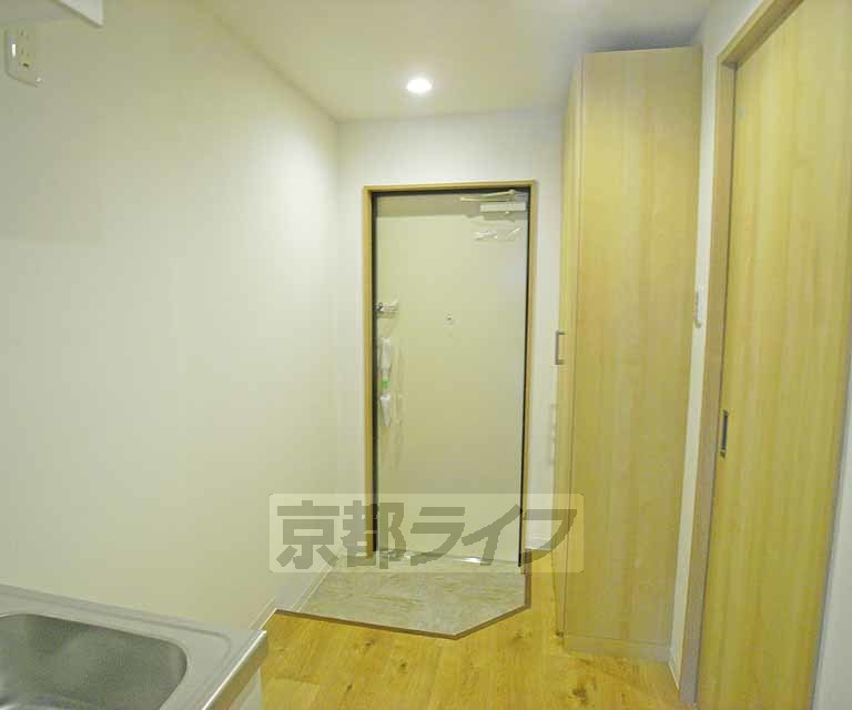 玄関　広々とした玄関です。