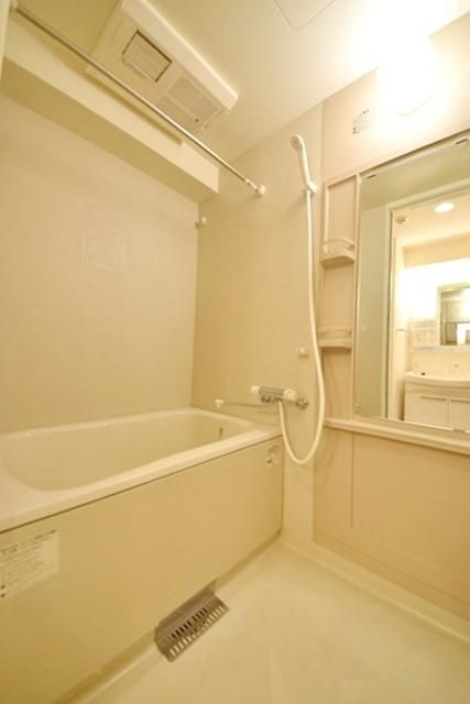 バス・シャワールーム　バスルーム