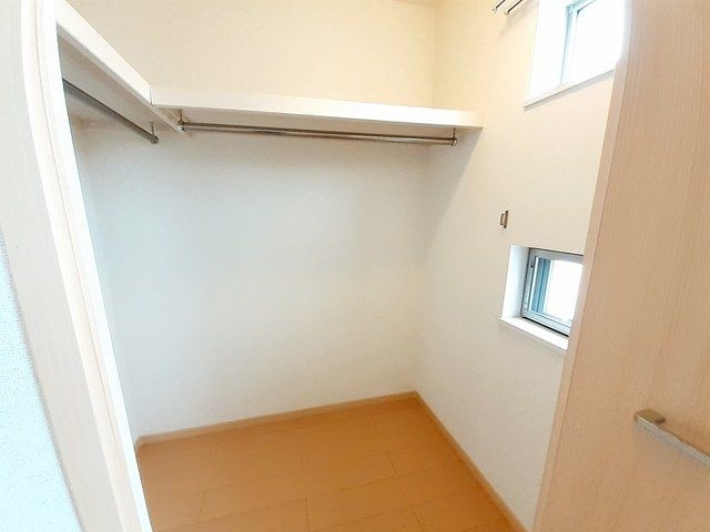 収納　ウォークインクローゼット